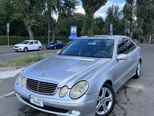 Серый Мерседес Е-Класс, объемом двигателя 3.2 л и пробегом 350 тыс. км за 6150 $, фото 1 на Automoto.ua