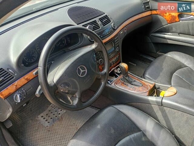 Сірий Мерседес Е-Клас, об'ємом двигуна 2.15 л та пробігом 450 тис. км за 6500 $, фото 1 на Automoto.ua