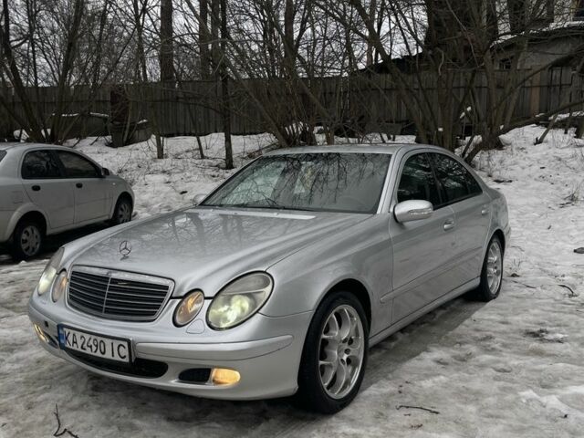 Серый Мерседес Е-Класс, объемом двигателя 2.1 л и пробегом 300 тыс. км за 5500 $, фото 1 на Automoto.ua