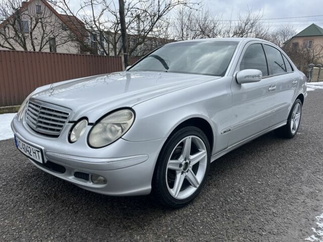 Серый Мерседес Е-Класс, объемом двигателя 2.7 л и пробегом 350 тыс. км за 5500 $, фото 1 на Automoto.ua