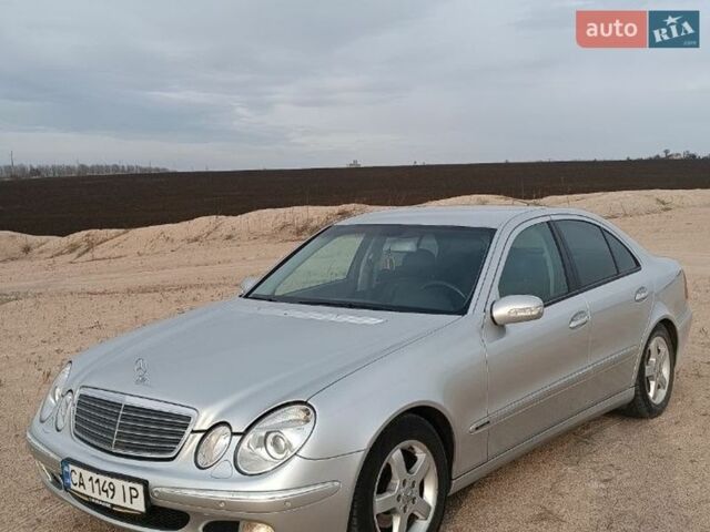 Серый Мерседес Е-Класс, объемом двигателя 2.69 л и пробегом 421 тыс. км за 7500 $, фото 1 на Automoto.ua