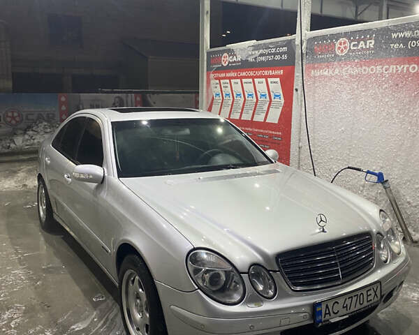 Серый Мерседес Е-Класс, объемом двигателя 2.15 л и пробегом 404 тыс. км за 7100 $, фото 1 на Automoto.ua