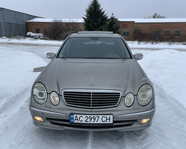 Сірий Мерседес Е-Клас, об'ємом двигуна 2.69 л та пробігом 340 тис. км за 6200 $, фото 1 на Automoto.ua