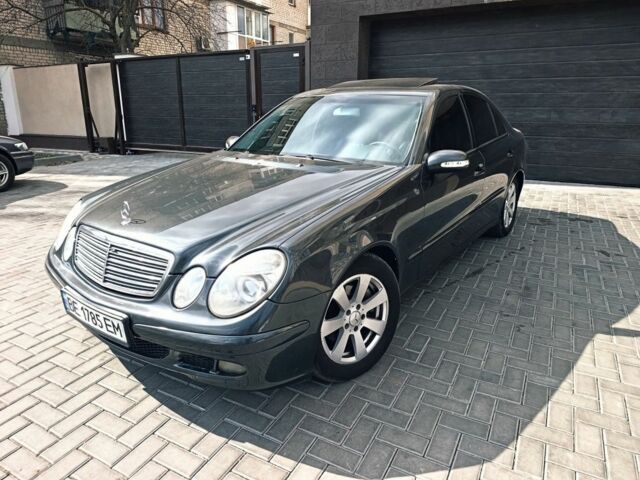 Сірий Мерседес Е-Клас, об'ємом двигуна 1.8 л та пробігом 500 тис. км за 4900 $, фото 1 на Automoto.ua