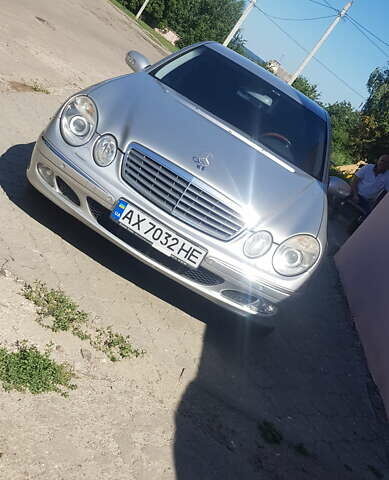 Сірий Мерседес Е-Клас, об'ємом двигуна 3.2 л та пробігом 185 тис. км за 8000 $, фото 1 на Automoto.ua