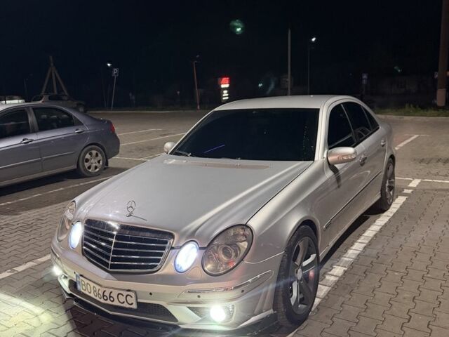 Серый Мерседес Е-Класс, объемом двигателя 3.2 л и пробегом 296 тыс. км за 7200 $, фото 1 на Automoto.ua