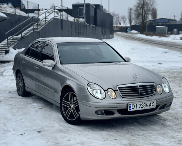 Сірий Мерседес Е-Клас, об'ємом двигуна 2.2 л та пробігом 400 тис. км за 6450 $, фото 1 на Automoto.ua