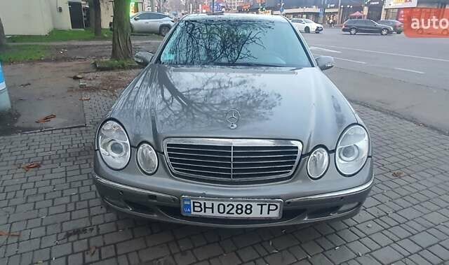 Сірий Мерседес Е-Клас, об'ємом двигуна 1.8 л та пробігом 385 тис. км за 5500 $, фото 1 на Automoto.ua