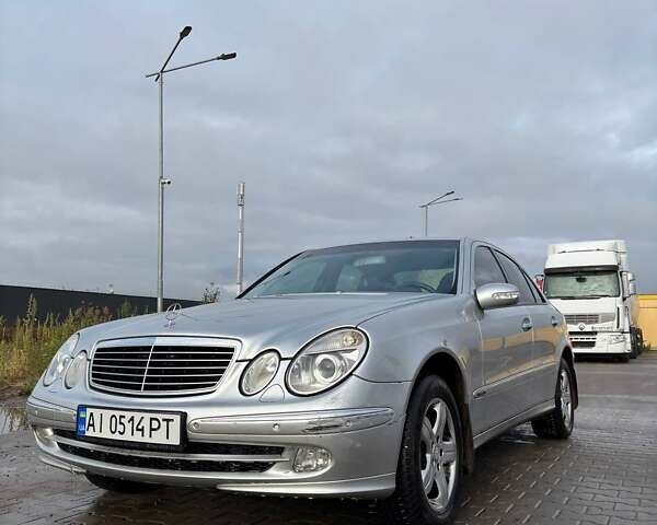 Серый Мерседес Е-Класс, объемом двигателя 3.2 л и пробегом 500 тыс. км за 6000 $, фото 1 на Automoto.ua