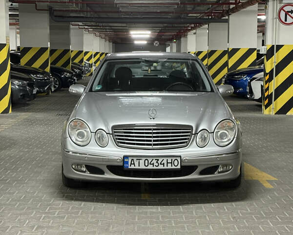 Серый Мерседес Е-Класс, объемом двигателя 2.15 л и пробегом 306 тыс. км за 7800 $, фото 1 на Automoto.ua