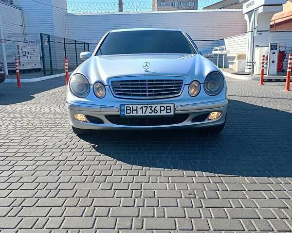 Серый Мерседес Е-Класс, объемом двигателя 2.7 л и пробегом 256 тыс. км за 7900 $, фото 1 на Automoto.ua