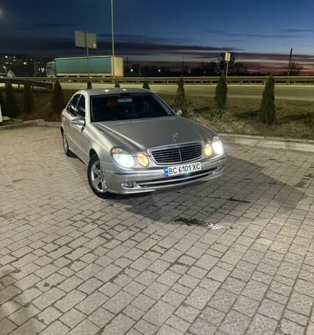 Сірий Мерседес Е-Клас, об'ємом двигуна 3.22 л та пробігом 370 тис. км за 9200 $, фото 1 на Automoto.ua