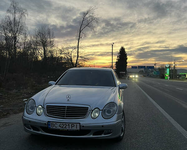 Серый Мерседес Е-Класс, объемом двигателя 2.2 л и пробегом 430 тыс. км за 7150 $, фото 1 на Automoto.ua