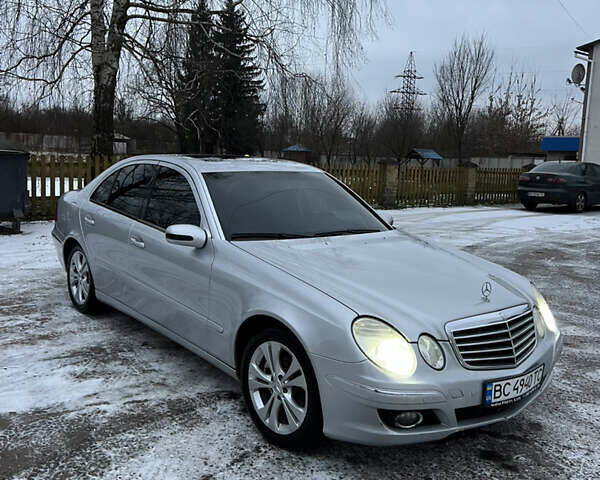 Сірий Мерседес Е-Клас, об'ємом двигуна 2.15 л та пробігом 400 тис. км за 7000 $, фото 1 на Automoto.ua