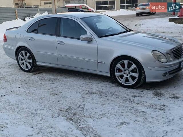 Сірий Мерседес Е-Клас, об'ємом двигуна 2.99 л та пробігом 328 тис. км за 7800 $, фото 1 на Automoto.ua