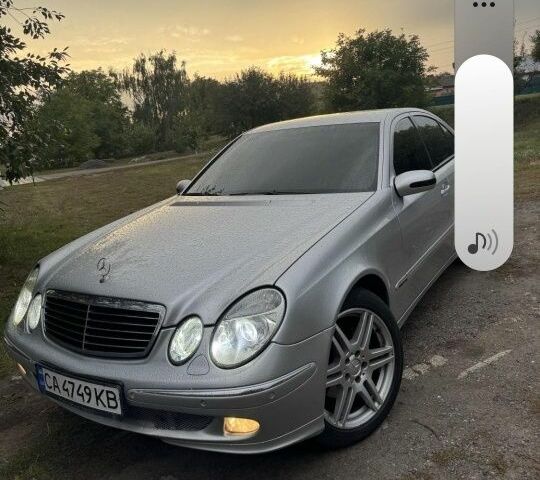 Сірий Мерседес Е-Клас, об'ємом двигуна 3.5 л та пробігом 256 тис. км за 5500 $, фото 1 на Automoto.ua