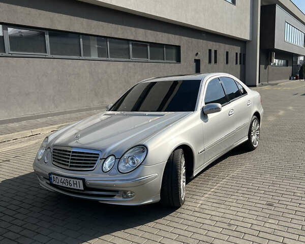 Сірий Мерседес Е-Клас, об'ємом двигуна 4.97 л та пробігом 250 тис. км за 8200 $, фото 1 на Automoto.ua