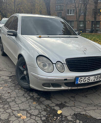 Серый Мерседес Е-Класс, объемом двигателя 2.7 л и пробегом 350 тыс. км за 2900 $, фото 1 на Automoto.ua