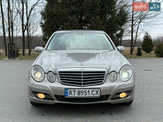Серый Мерседес Е-Класс, объемом двигателя 3 л и пробегом 320 тыс. км за 7500 $, фото 1 на Automoto.ua