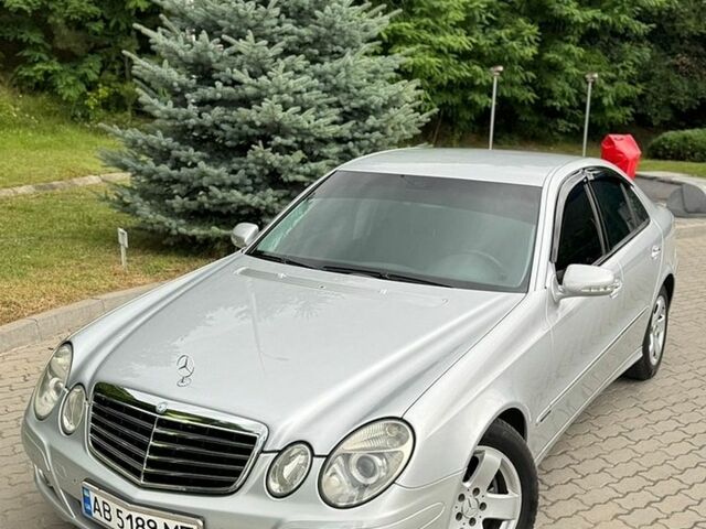 Серый Мерседес Е-Класс, объемом двигателя 2.99 л и пробегом 291 тыс. км за 7400 $, фото 1 на Automoto.ua
