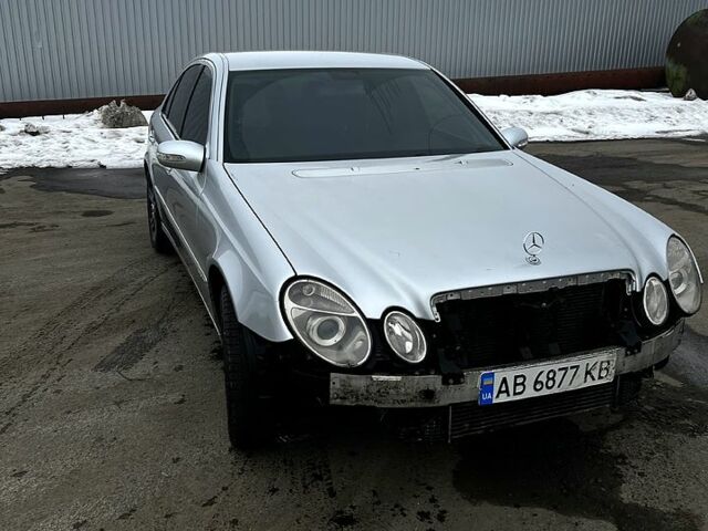 Серый Мерседес Е-Класс, объемом двигателя 1.8 л и пробегом 374 тыс. км за 6200 $, фото 1 на Automoto.ua