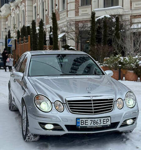 Серый Мерседес Е-Класс, объемом двигателя 3 л и пробегом 347 тыс. км за 9500 $, фото 1 на Automoto.ua