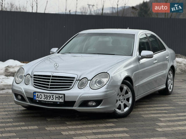 Серый Мерседес Е-Класс, объемом двигателя 3 л и пробегом 529 тыс. км за 7450 $, фото 1 на Automoto.ua