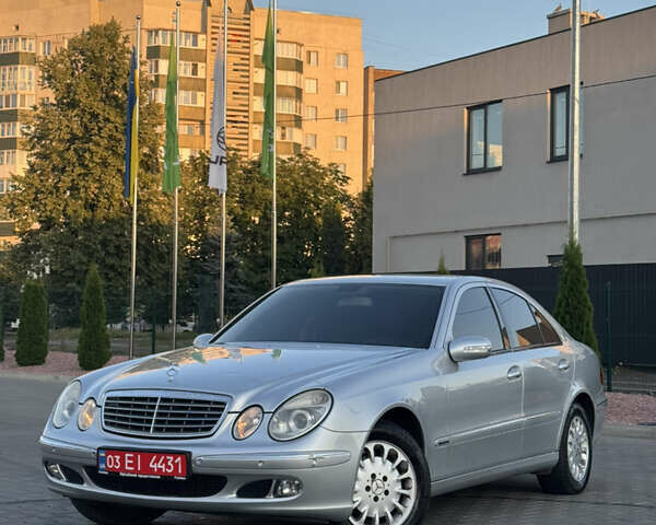 Серый Мерседес Е-Класс, объемом двигателя 1.8 л и пробегом 215 тыс. км за 7777 $, фото 1 на Automoto.ua