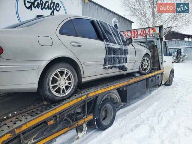 Сірий Мерседес Е-Клас, об'ємом двигуна 3 л та пробігом 290 тис. км за 2500 $, фото 1 на Automoto.ua