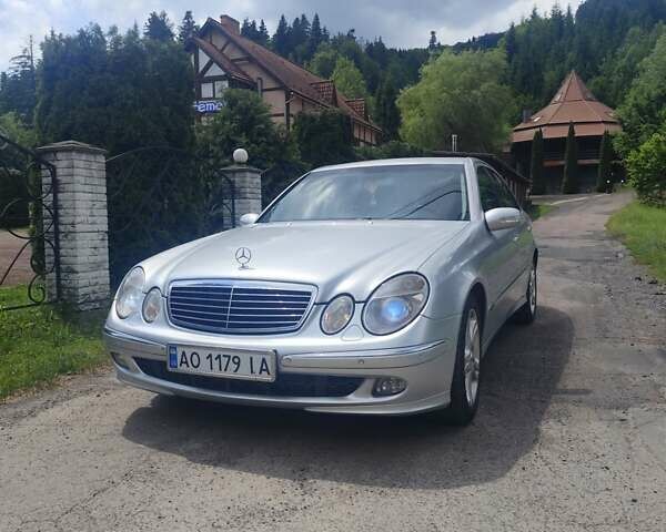Сірий Мерседес Е-Клас, об'ємом двигуна 3 л та пробігом 420 тис. км за 8200 $, фото 1 на Automoto.ua