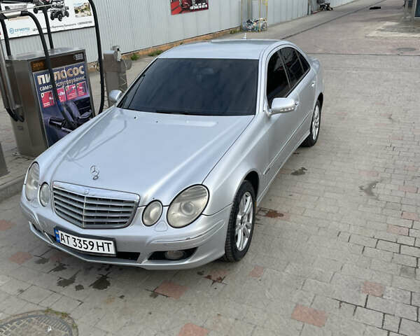Сірий Мерседес Е-Клас, об'ємом двигуна 2.2 л та пробігом 340 тис. км за 8150 $, фото 1 на Automoto.ua