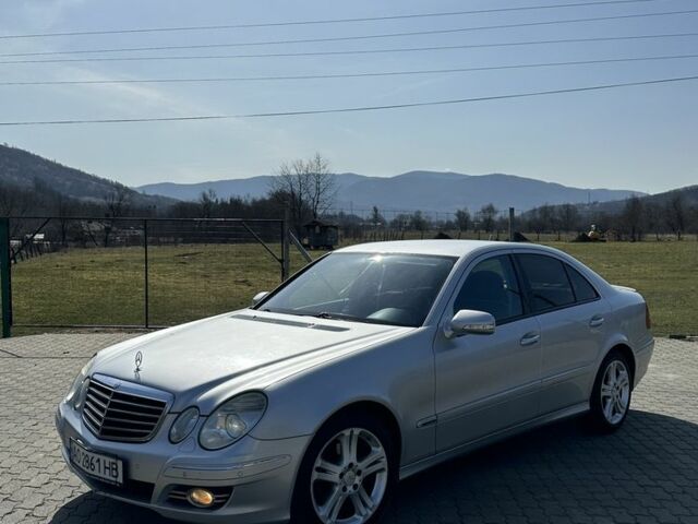 Сірий Мерседес Е-Клас, об'ємом двигуна 3 л та пробігом 350 тис. км за 8500 $, фото 1 на Automoto.ua