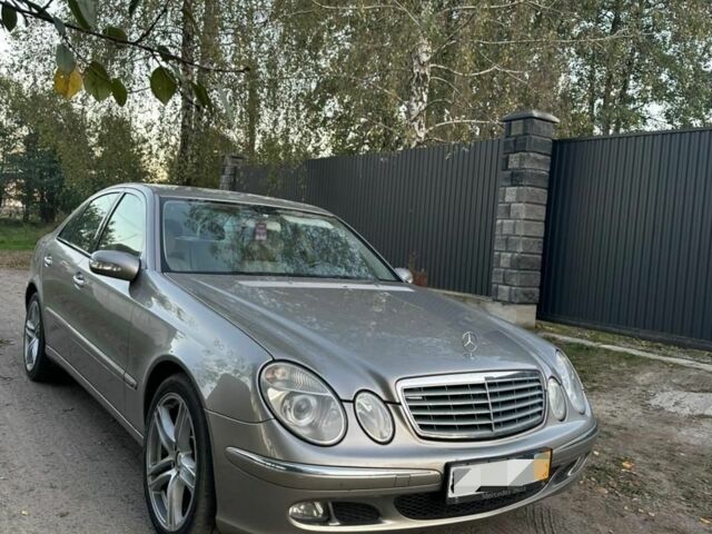 Серый Мерседес Е-Класс, объемом двигателя 3 л и пробегом 390 тыс. км за 3300 $, фото 1 на Automoto.ua