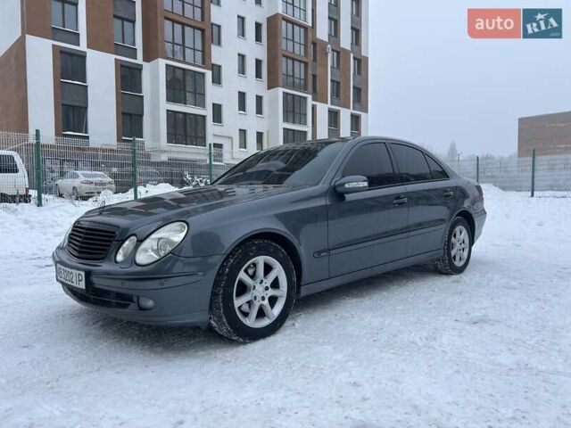 Серый Мерседес Е-Класс, объемом двигателя 3 л и пробегом 494 тыс. км за 8450 $, фото 1 на Automoto.ua