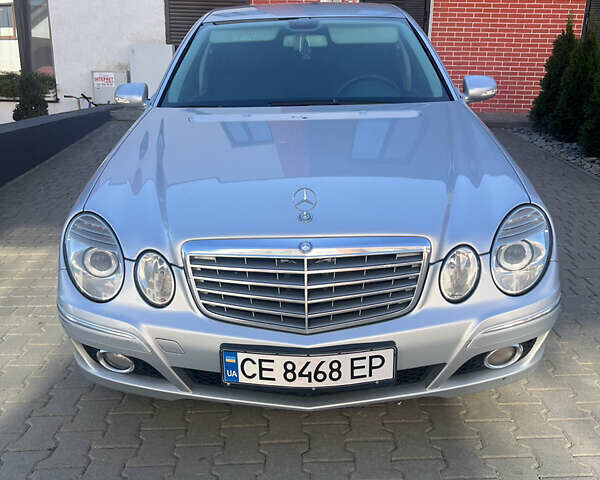 Сірий Мерседес Е-Клас, об'ємом двигуна 2.99 л та пробігом 399 тис. км за 8900 $, фото 1 на Automoto.ua