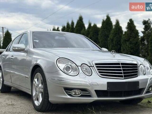 Серый Мерседес Е-Класс, объемом двигателя 2 л и пробегом 250 тыс. км за 7500 $, фото 1 на Automoto.ua