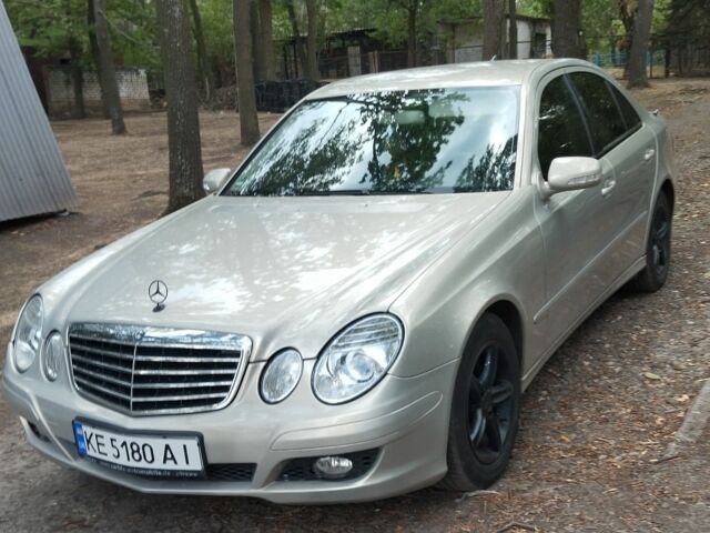 Мерседес Е-Класс 2007 в Кривом Роге на Automoto.ua Серый Мерседес Е-Класс, объемом двигателя 2.1 л и пробегом 370 тыс. км за 8000 $, фото 1 на Automoto.ua