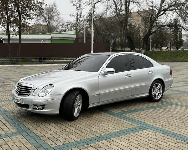 Сірий Мерседес Е-Клас, об'ємом двигуна 3 л та пробігом 337 тис. км за 10500 $, фото 1 на Automoto.ua