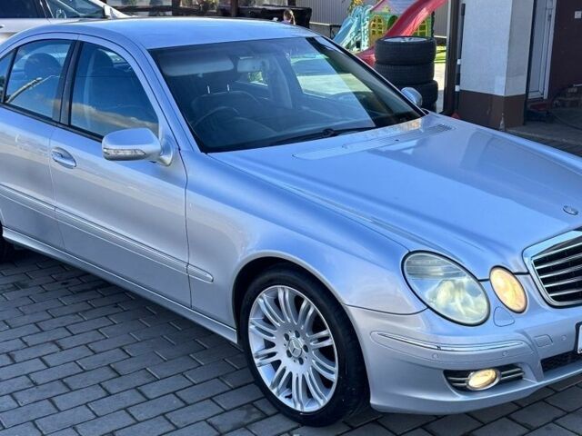 Мерседес Е-Клас 2007 у Глубокой на Automoto.ua Сірий Мерседес Е-Клас, об'ємом двигуна 3 л та пробігом 301 тис. км за 5255 $, фото 1 на Automoto.ua