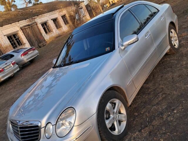 Серый Мерседес Е-Класс, объемом двигателя 3 л и пробегом 353 тыс. км за 8500 $, фото 1 на Automoto.ua