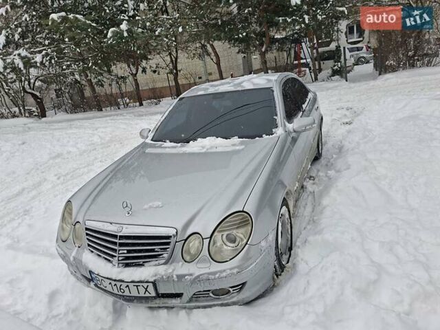 Серый Мерседес Е-Класс, объемом двигателя 3 л и пробегом 383 тыс. км за 9450 $, фото 1 на Automoto.ua
