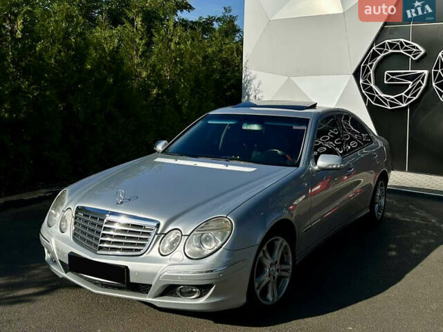 Сірий Мерседес Е-Клас, об'ємом двигуна 2.2 л та пробігом 367 тис. км за 11500 $, фото 1 на Automoto.ua