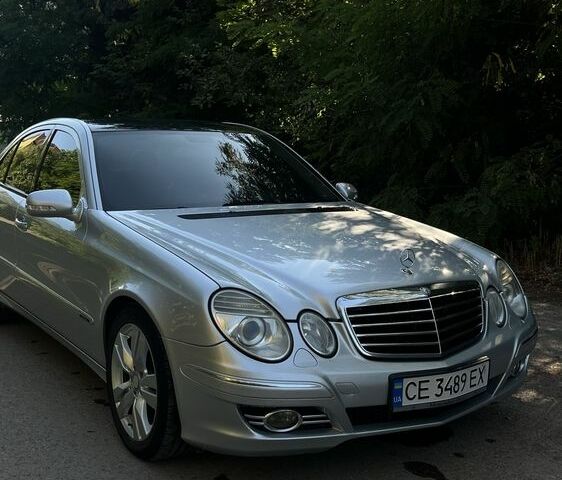 Сірий Мерседес Е-Клас, об'ємом двигуна 3 л та пробігом 490 тис. км за 9511 $, фото 1 на Automoto.ua