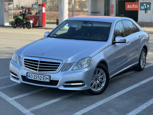 Сірий Мерседес Е-Клас, об'ємом двигуна 2.14 л та пробігом 245 тис. км за 10450 $, фото 1 на Automoto.ua