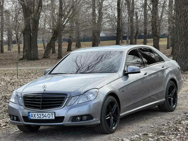 Серый Мерседес Е-Класс, объемом двигателя 2.1 л и пробегом 283 тыс. км за 12800 $, фото 1 на Automoto.ua