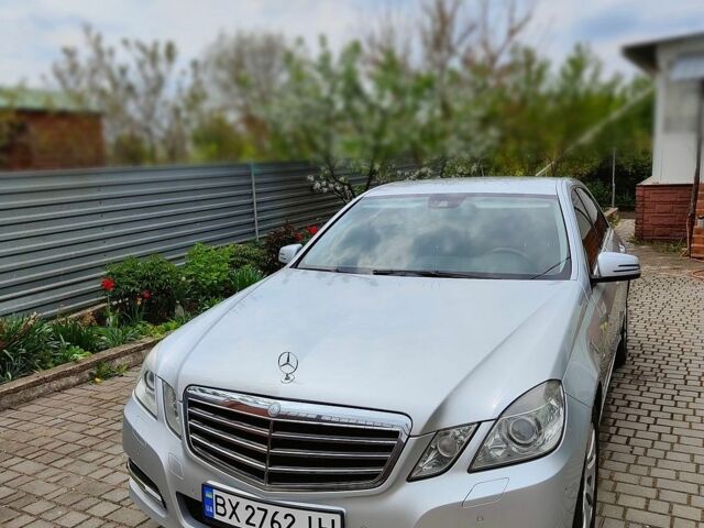 Сірий Мерседес Е-Клас, об'ємом двигуна 3 л та пробігом 391 тис. км за 13999 $, фото 1 на Automoto.ua