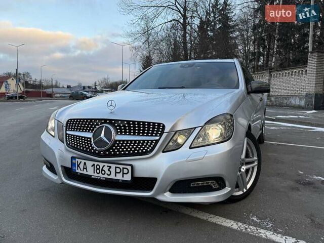 Серый Мерседес Е-Класс, объемом двигателя 2.14 л и пробегом 260 тыс. км за 12600 $, фото 1 на Automoto.ua