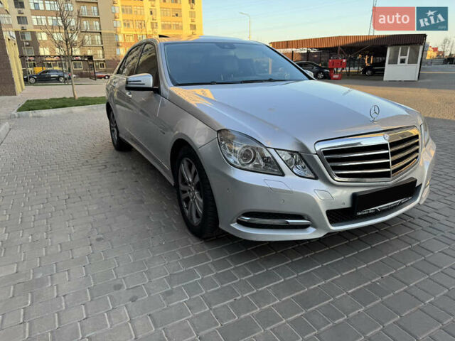 Сірий Мерседес Е-Клас, об'ємом двигуна 2.2 л та пробігом 229 тис. км за 13200 $, фото 1 на Automoto.ua