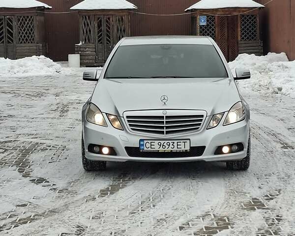 Серый Мерседес Е-Класс, объемом двигателя 2.2 л и пробегом 385 тыс. км за 11500 $, фото 1 на Automoto.ua