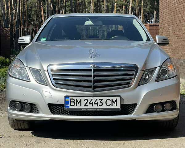 Серый Мерседес Е-Класс, объемом двигателя 1.8 л и пробегом 120 тыс. км за 12500 $, фото 1 на Automoto.ua